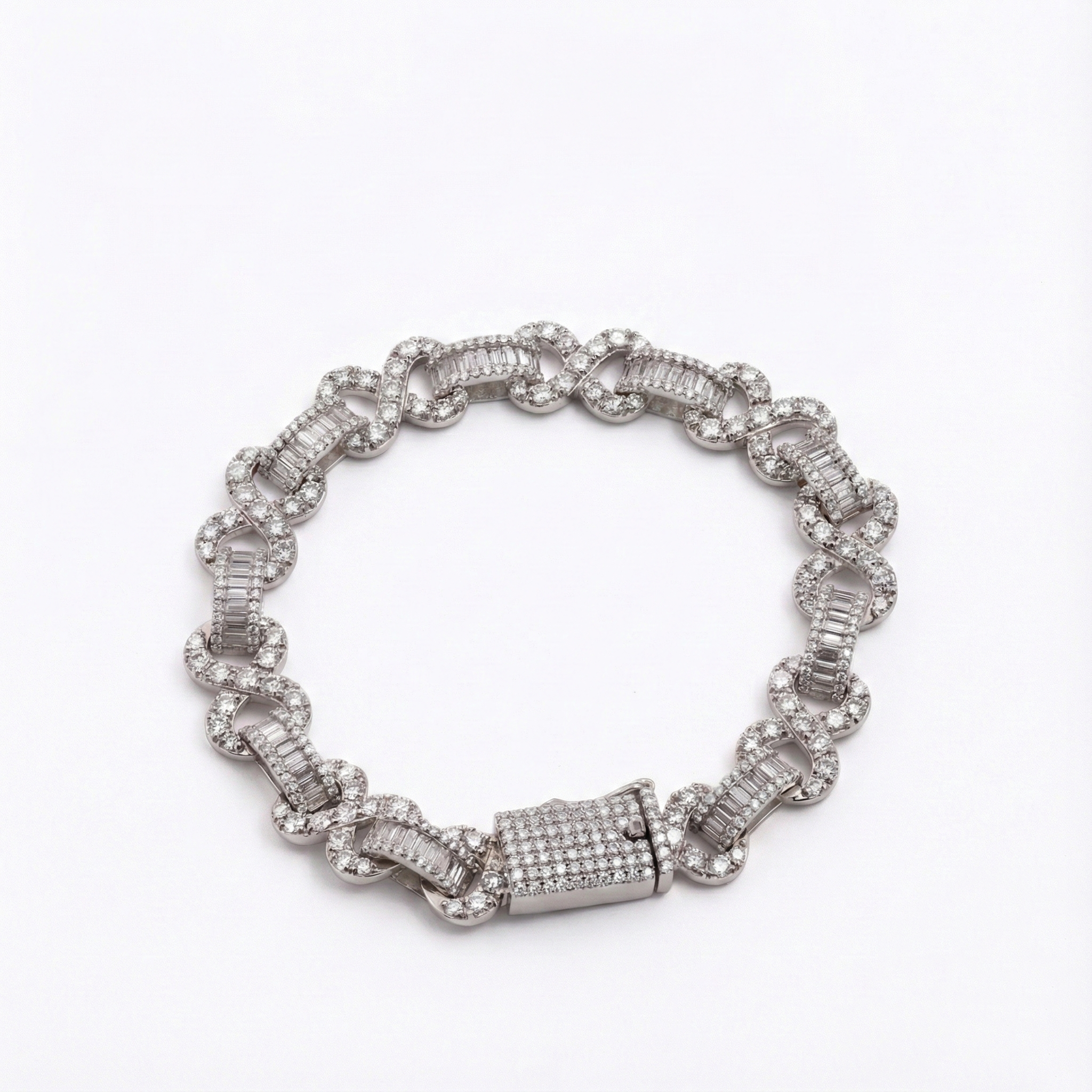 INFINITE LINK BRACELET