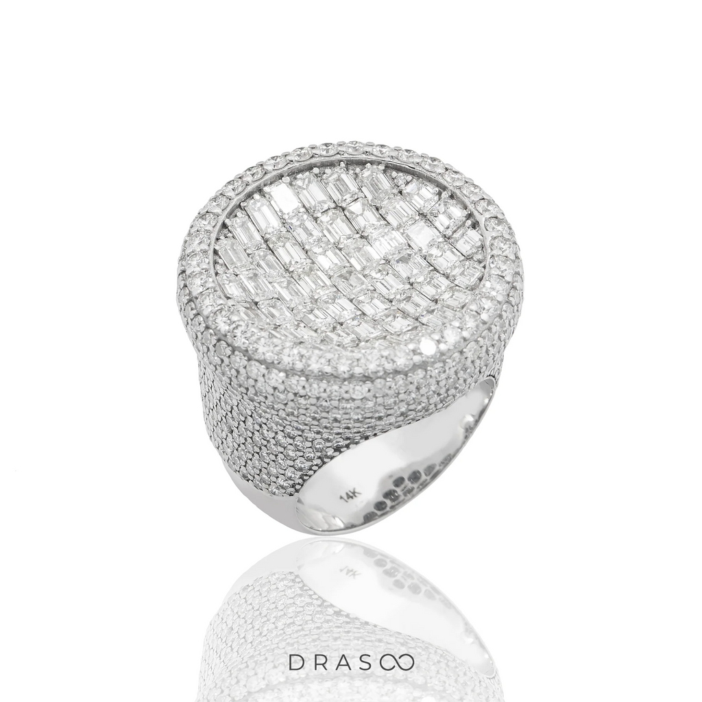 DIAMOND EMERALD CUT RING