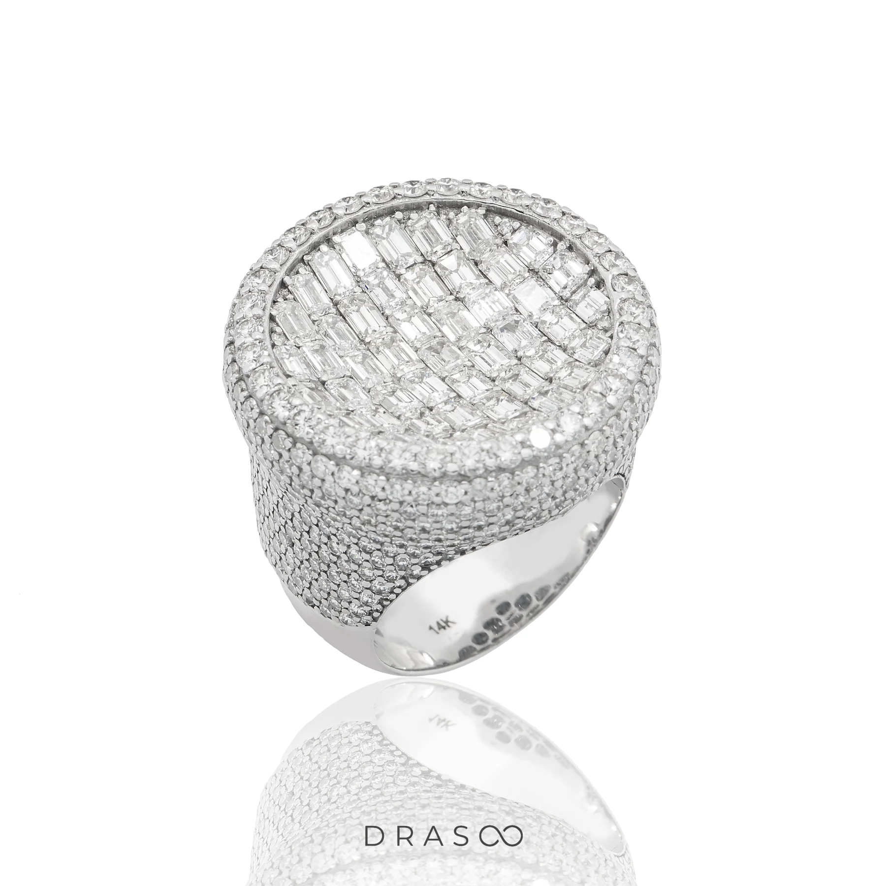 DIAMOND EMERALD CUT RING