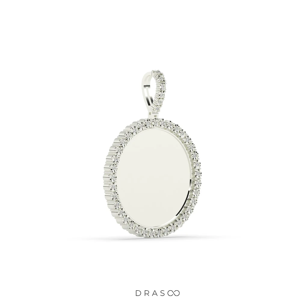 ROUND GOLD PENDANT WITH DIAMONDS