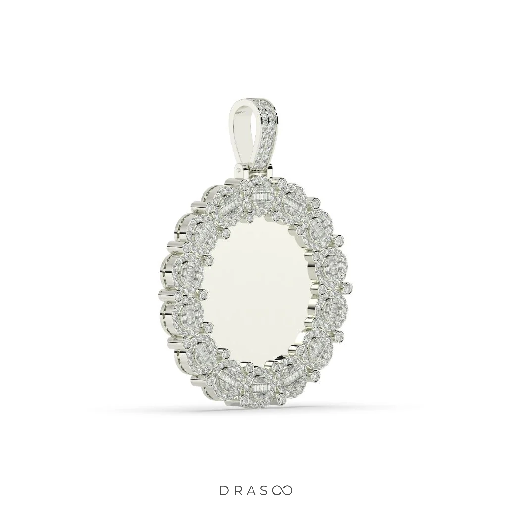 LUXURY FLOWER FRAME ROUND PENDANT