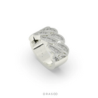 BRAIDED BAGUETTE DIAMOND BAND