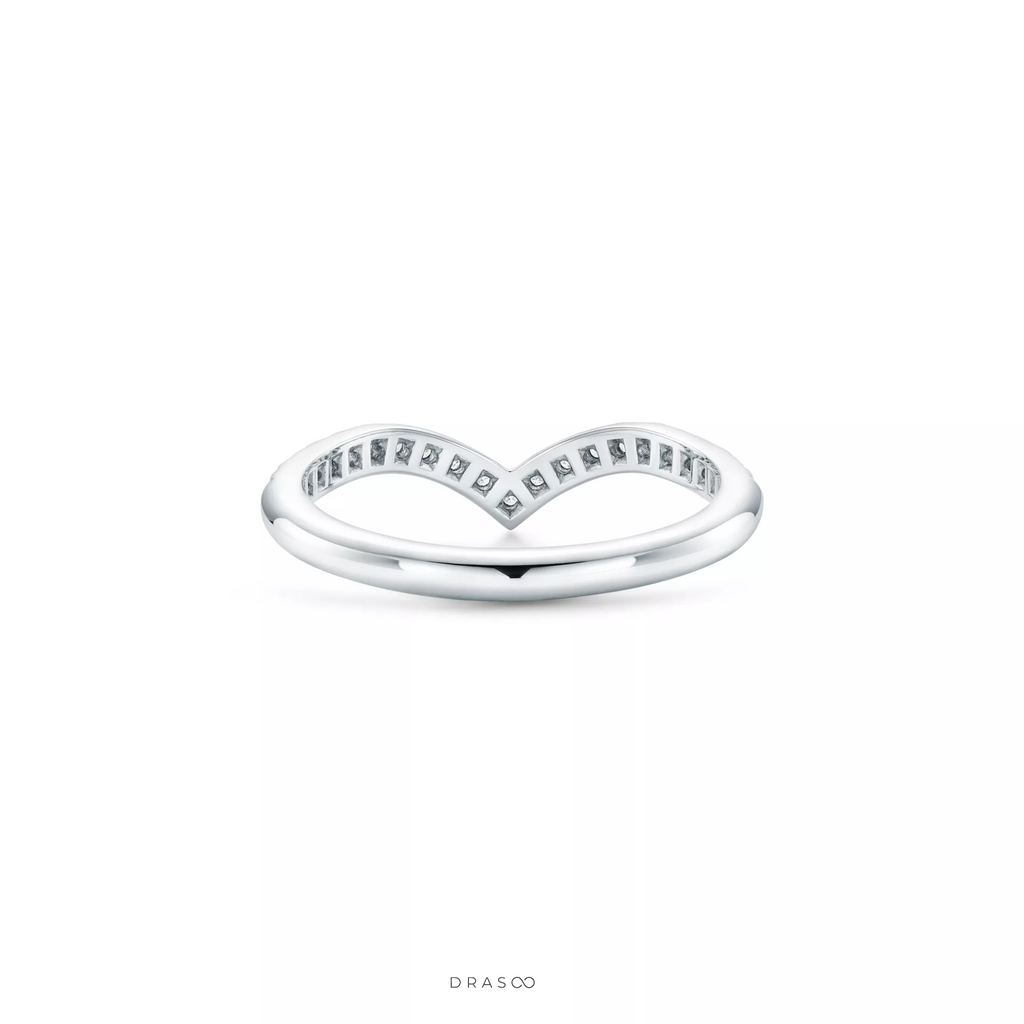 V Ring in Platinum with Diamonds