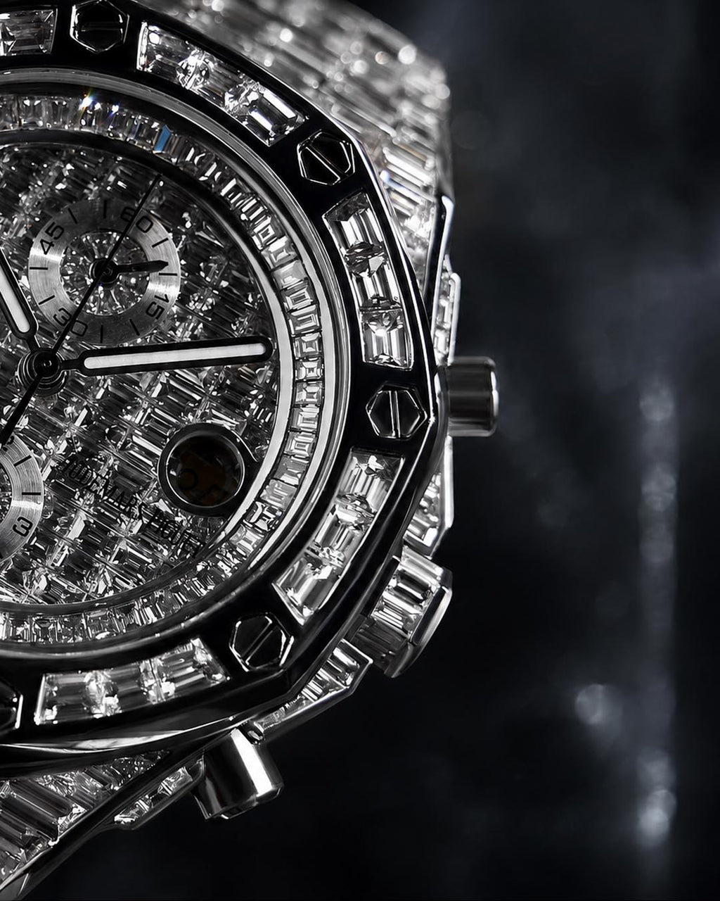 Audemars Piguet – Royal Oak Offshore 42 mm – Full Custom 18k White Gold set with VVS/VS Baguette Diamonds