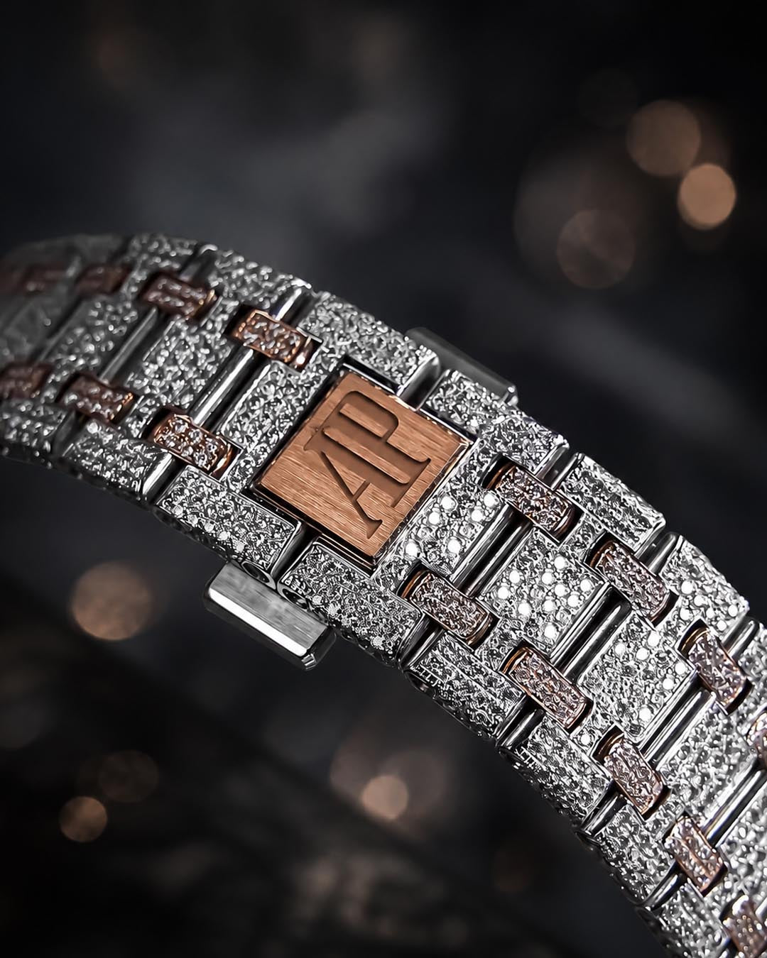 Audemars Piguet – Royal Oak 34 mm – Stainless Steel & Rose Gold – Silver "Grande Tapisserie" Dial – Custom Diamond-Set