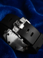 Audemars Piguet – Royal Oak Offshore 42 mm – Full Custom 18k White Gold set with VVS/VS Baguette Diamonds – Black Rubber Strap