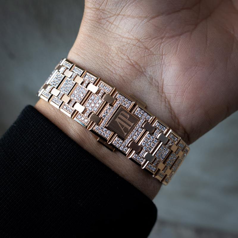 AUDEMARS PIGUET 15500 – ROYAL OAK 41 – 18CT PINK GOLD – CUSTOM DIAMOND SET