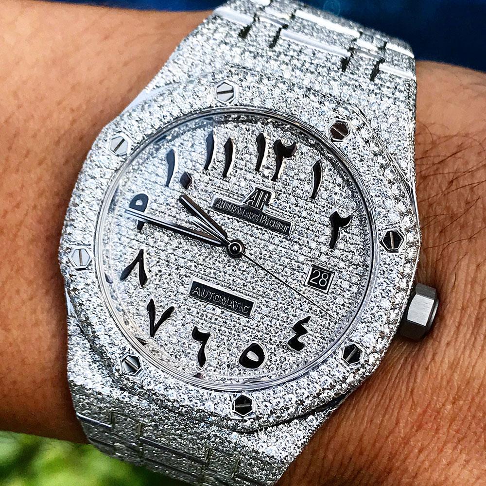 AUDEMARS PIGUET – ROYAL OAK 41 – STEEL – CUSTOM PAVÉ DIAMOND SET (ARABIC)