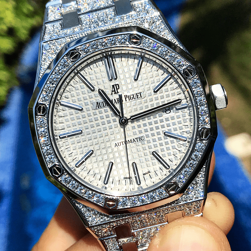 AUDEMARS PIGUET – ROYAL OAK 41 – STEEL – CUSTOM DIAMOND SET