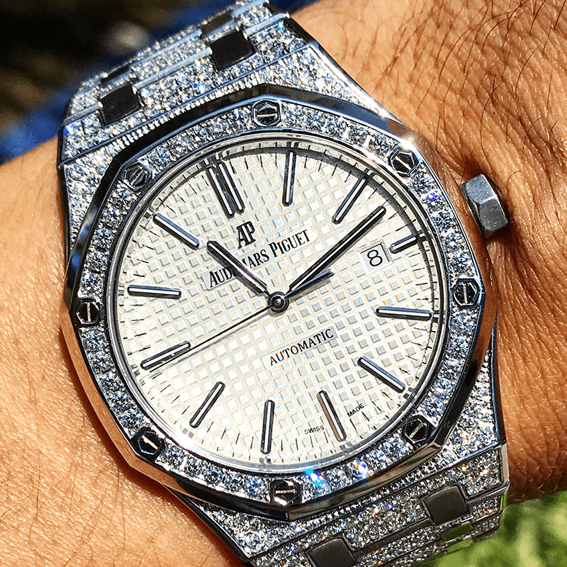 AUDEMARS PIGUET – ROYAL OAK 41 – STEEL – CUSTOM DIAMOND SET