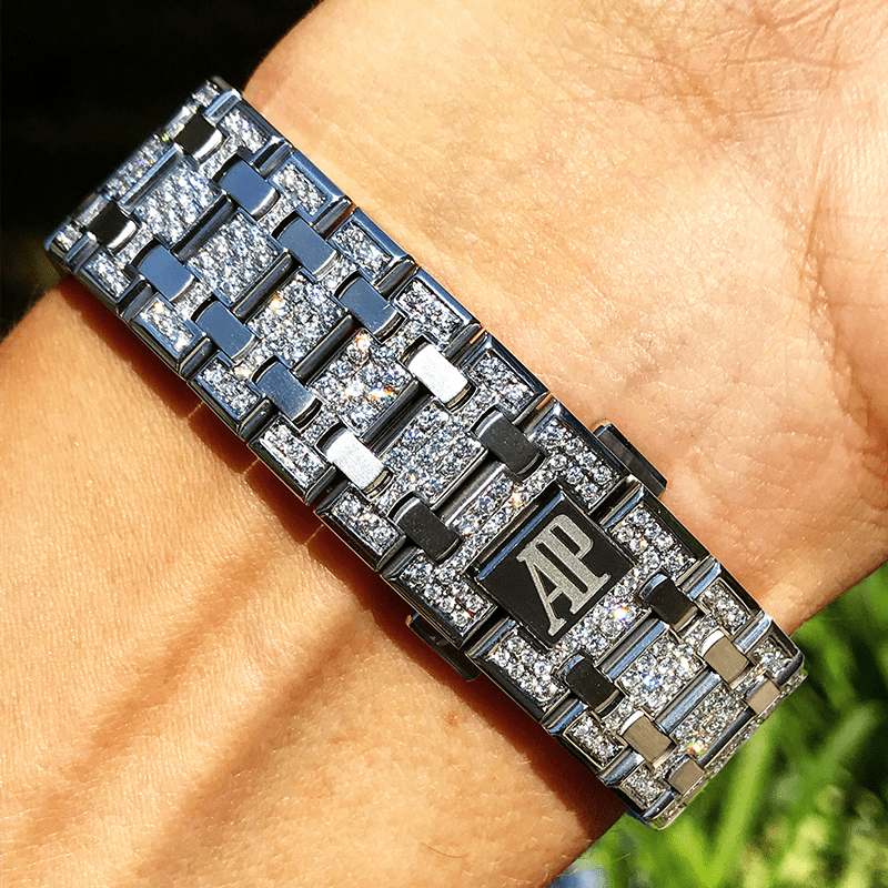 AUDEMARS PIGUET – ROYAL OAK 41 – STEEL – CUSTOM DIAMOND SET