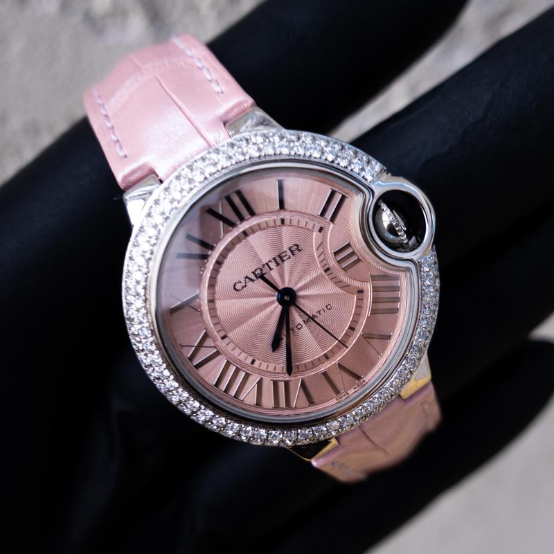 CARTIER – LADIES BALLON BLEU DE CARTIER – PINK GUILLOCHÉ DIAL – CUSTOM DIAMOND-SET