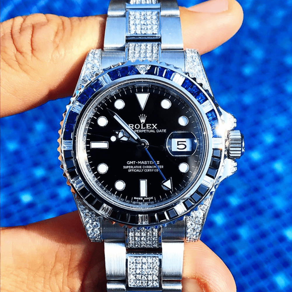ROLEX GMT-MASTER II – OYSTERSTEEL “BATMAN”- OYSTER – CUSTOM DIAMOND SET (CENTRE LINKS)