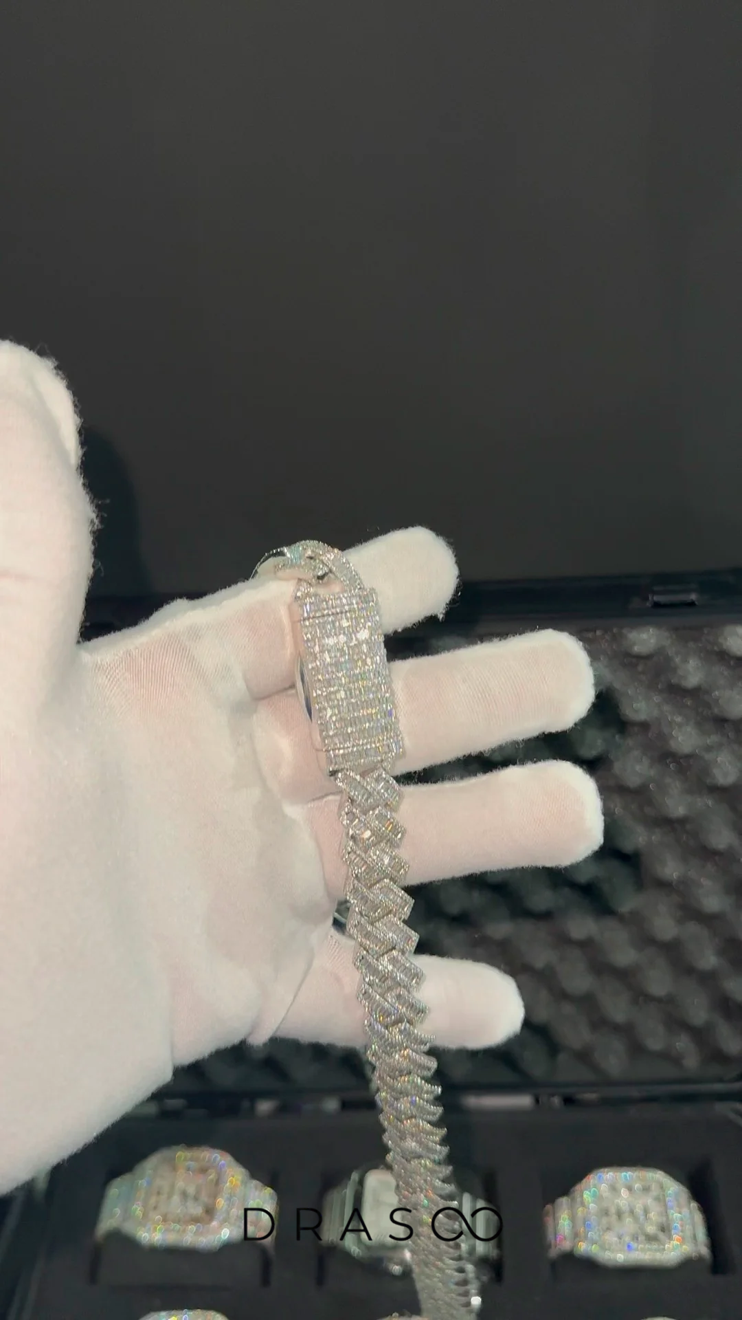 EMERALD CUT ICED CUBAN CHAIN