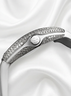 Franck Muller – Vanguard Lady 32 mm – White "Color Dreams" Dial – White Strap – Custom Diamond-Set