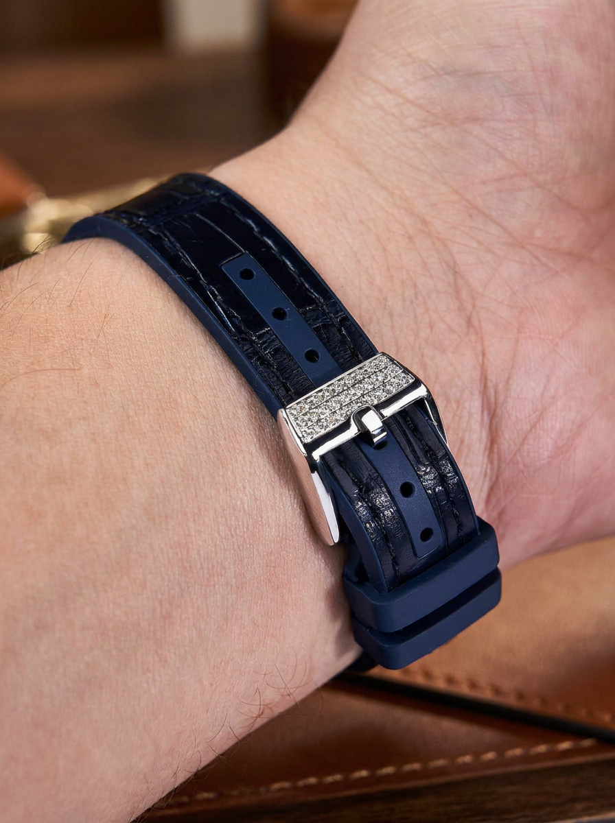 Franck Muller – Vanguard 35 mm – White "Color Dreams" Dial – Custom Diamond-Set – Blue Strap