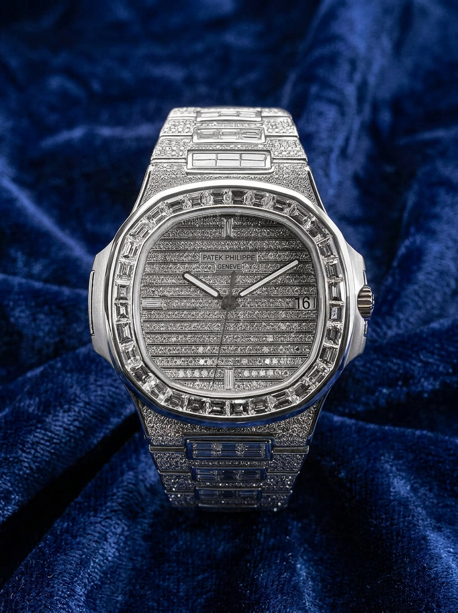 Patek Philippe Nautilus 40 mm – Full Custom – 18k White Gold with VS/SI Baguette Diamonds