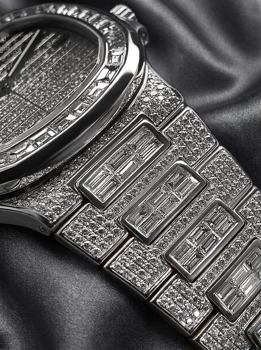 Patek Philippe Nautilus 40 mm – Full Custom – 18k White Gold with VS/SI Baguette Diamonds