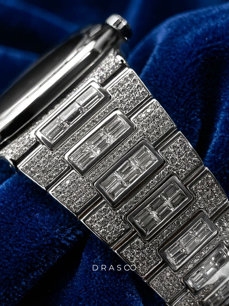 Patek Philippe Nautilus 40 mm – Full Custom – 18k White Gold with VS/SI Baguette Diamonds