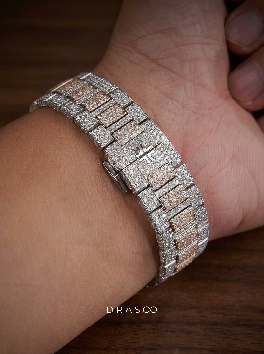 Patek Philippe Nautilus 40.5 mm – Stainless Steel & Rose Gold – Blue Dial