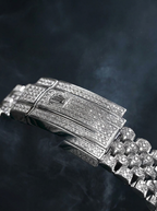 Rolex GMT-Master II 40 mm – Oystersteel – "Batgirl" Custom Diamond-Set with Blue/Black Gemstone Bezel