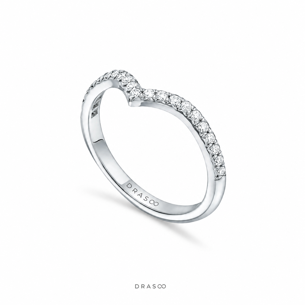 V Ring in Platinum with Diamonds