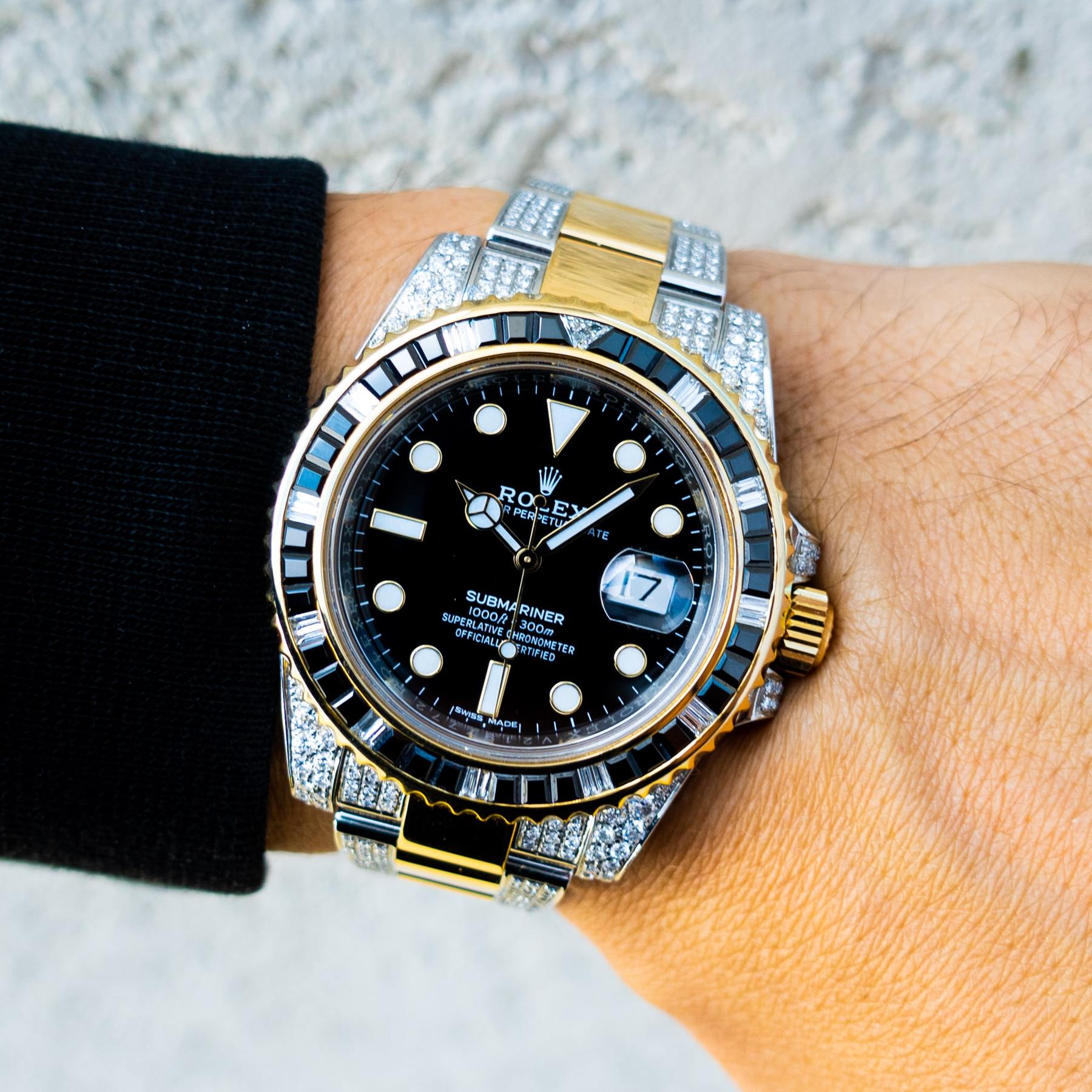 ROLEX SUBMARINER – 18CT YELLOW GOLD & OYSTERSTEEL – OYSTER – CUSTOM DIAMOND & BLACK ONYX BEZEL