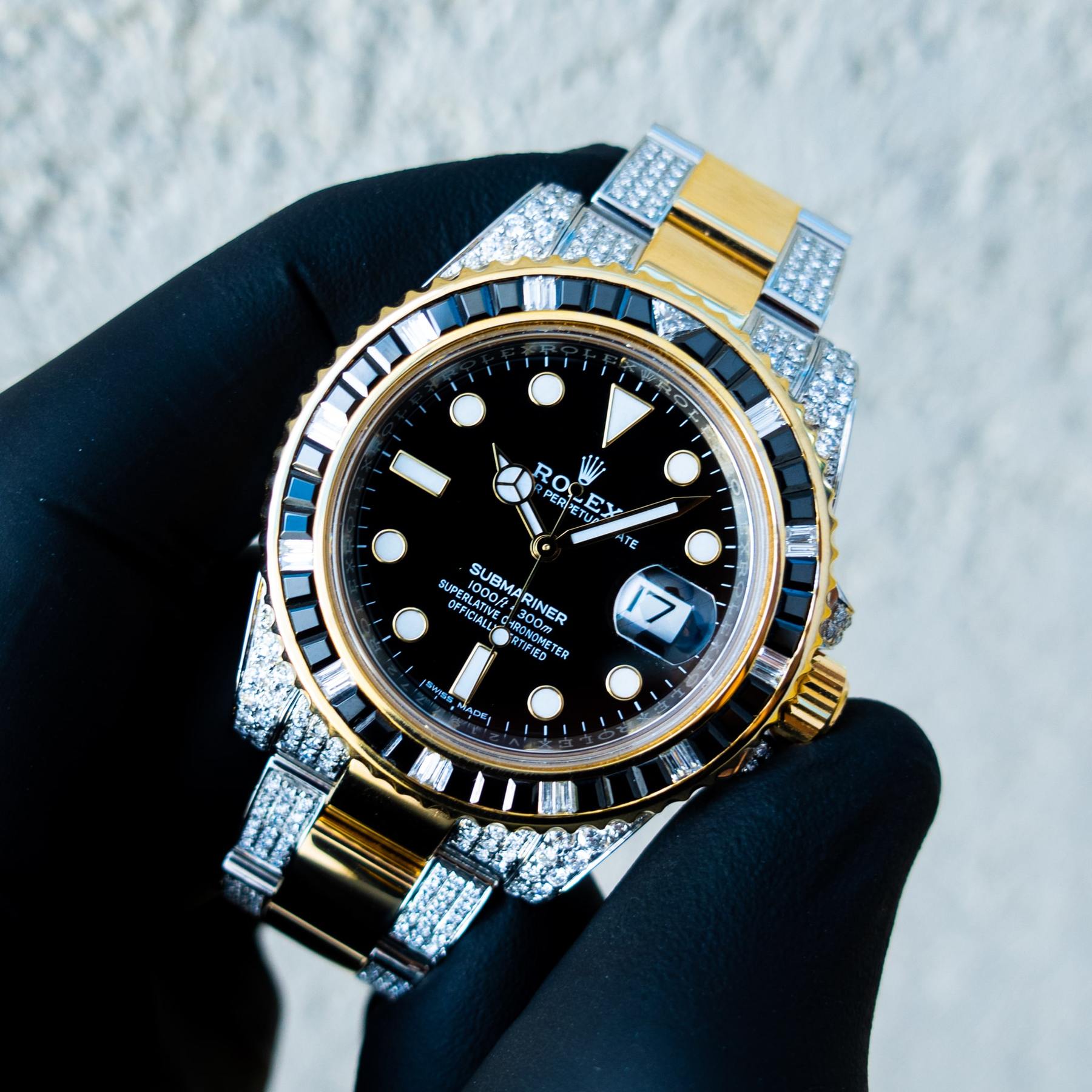 ROLEX SUBMARINER – 18CT YELLOW GOLD & OYSTERSTEEL – OYSTER – CUSTOM DIAMOND & BLACK ONYX BEZEL