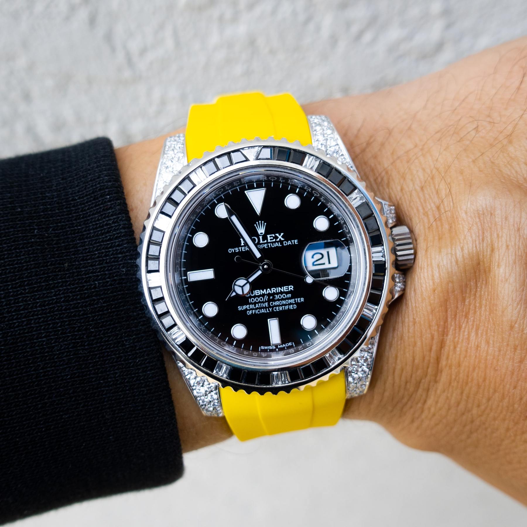 ROLEX SUBMARINER DATE – OYSTERSTEEL – OYSTER – BLACK ONYX – CUSTOM DIAMOND SET – HORUS YELLOW